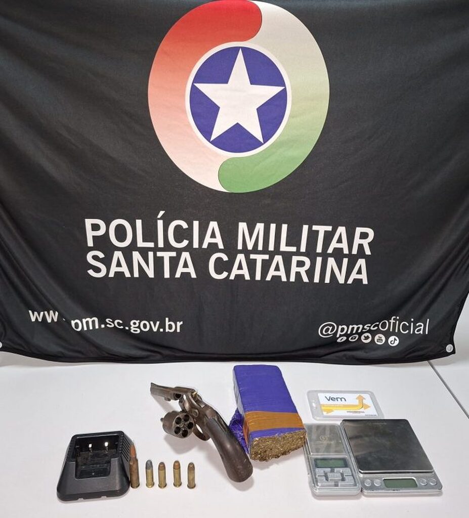 PM apreende arma, drogas e munições durante patrulhamento em Concórdia