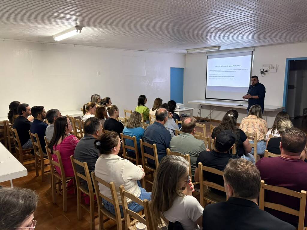 ACIOC promove Visita Empresarial em Água Doce e aborda a Reforma Tributária