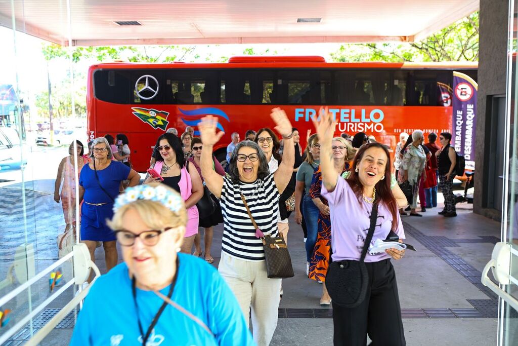 Festa das Flores de Joinville cadastra caravanas e tem inscrições abertas para o concurso da Flor da Melhor Idade