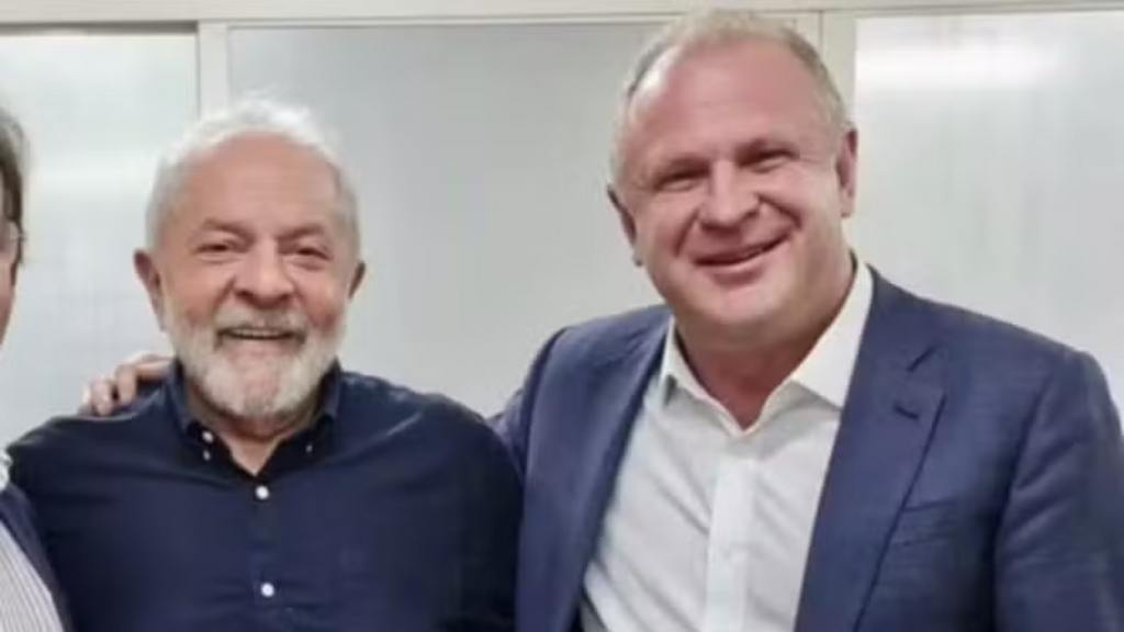 Candidato ao governo de SC explica Pix de R$ 1 milhão para a própria campanha após patrimônio menor chamar atenção