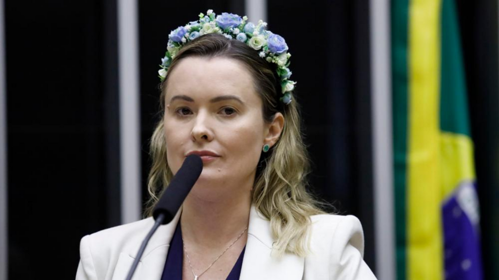 O voto popular escolheu Júlia Zanatta como destaque político de Santa Catarina