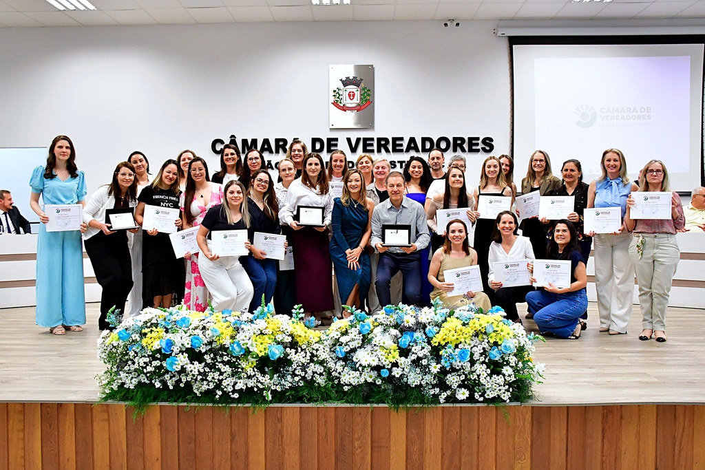 Realizada sessão solene em homenagem aos 27 anos da Clínica Renal do Extremo Oeste