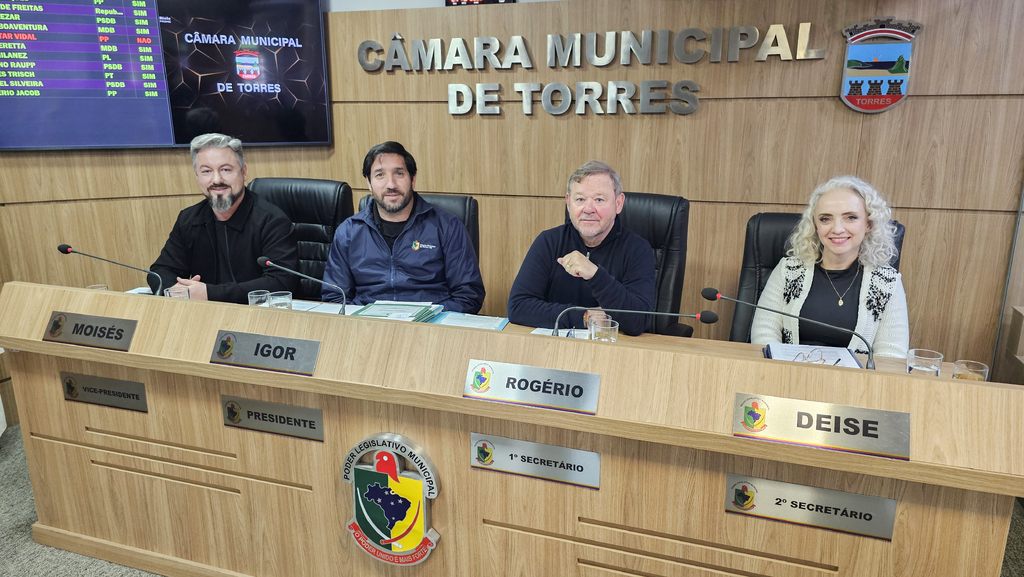 TRIBUNA DA CÂMARA DE TORRES É UTILIZADA PARA EXPLANAR  SOBRE A ADET E A SEGURANÇA PÚBLICA