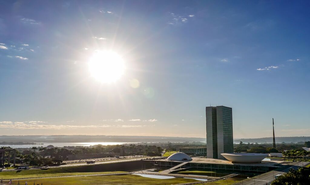 Congresso vota nesta semana fim da escala 6x1 e 