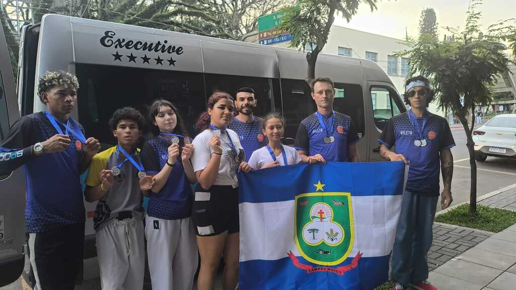 Campos Novos conquista 15 medalhas em competição de Karatê em Seara