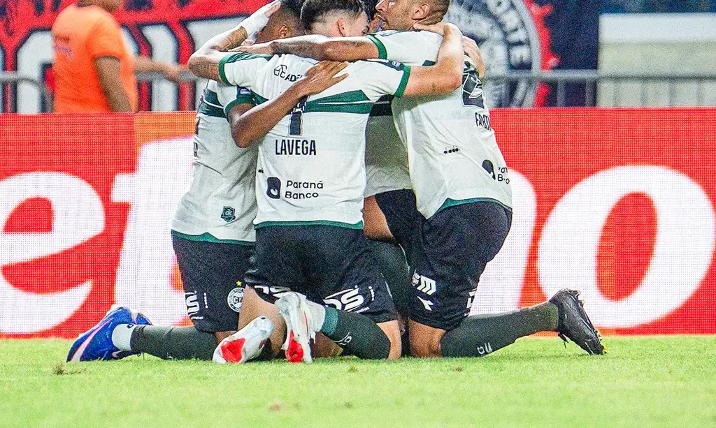 De virada, Coritiba vence Remo no fim da 25ª rodada do Brasileirão