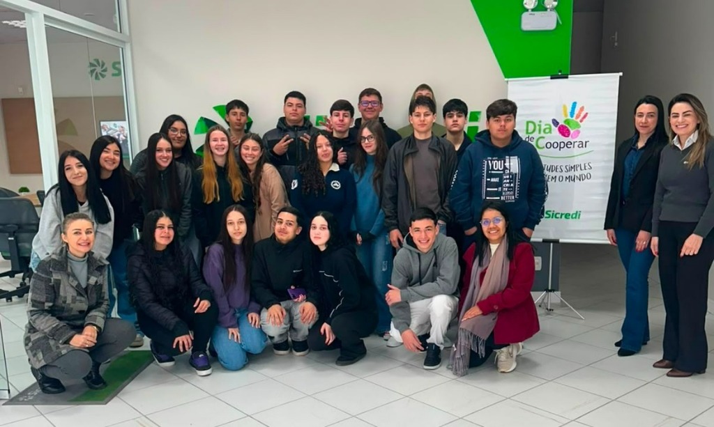 Sicredi Cooperação mobiliza voluntários em ações do Dia C 2026