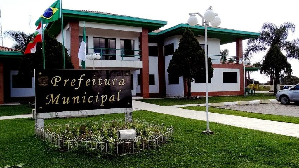 Palmeira abre inscrições para concurso público e processo seletivo na área da Educação