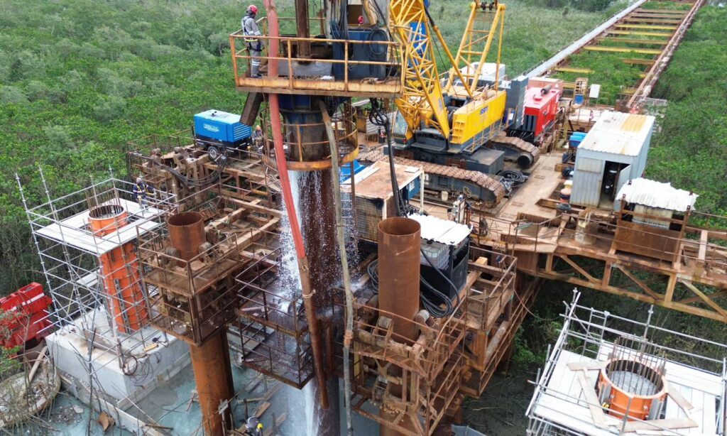 Ponte Joinville usa 1.718 toneladas de aço apenas na fundação da estrutura