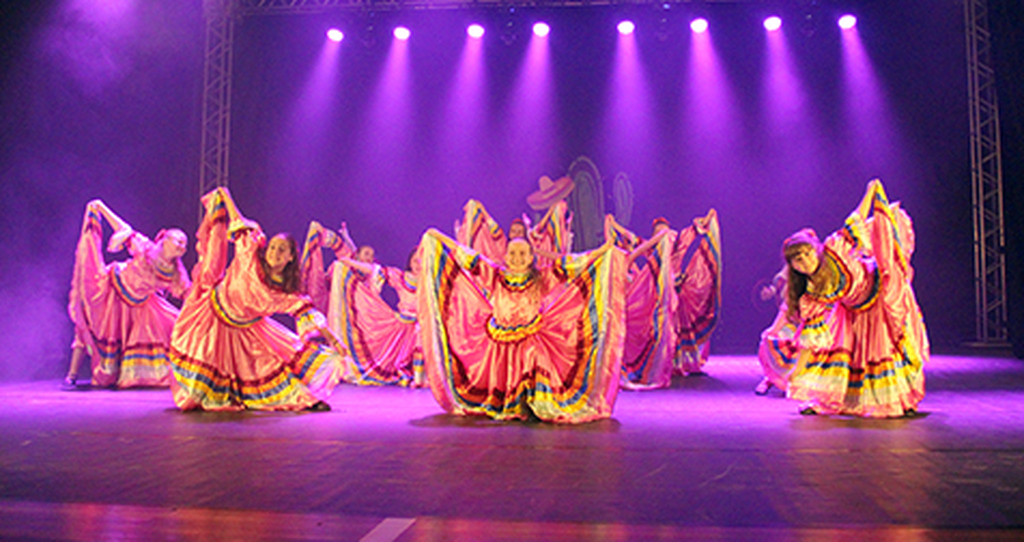 Região brilha no Dança Catarina