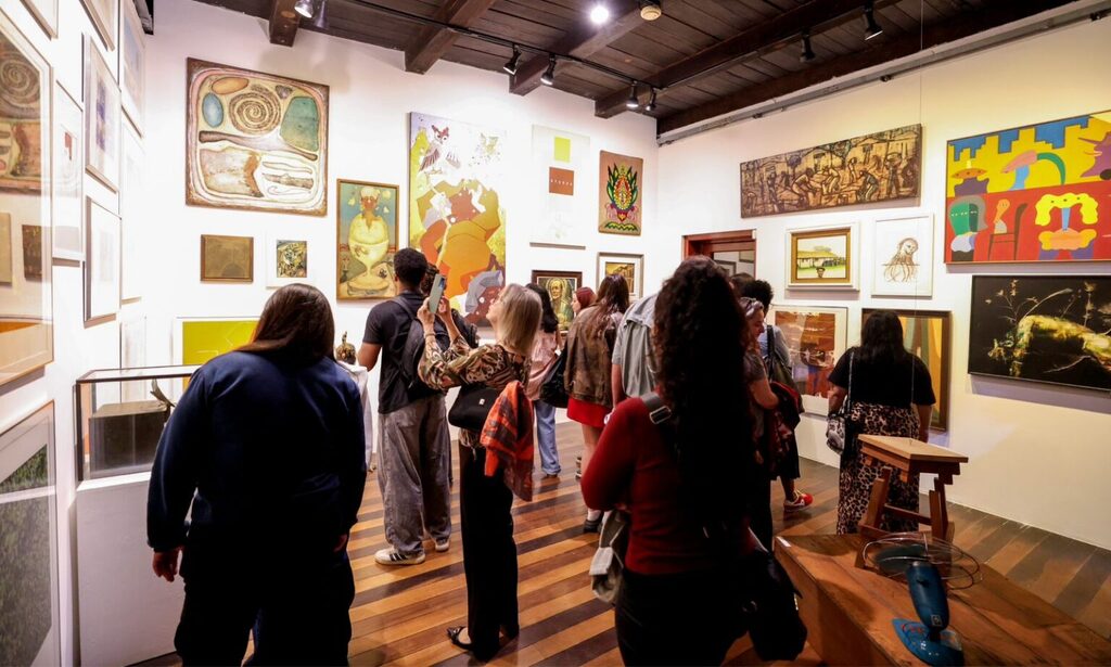 Museu de Arte de Joinville celebra 50 anos em noite de arte, memória e homenagens