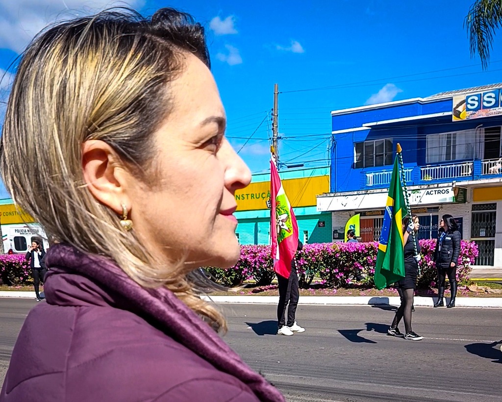 Fernanda Córdova prestigia as comemorações dos 204 anos de Independência do Brasil