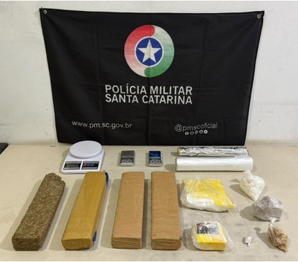 GRANDE QUANTIDADE DE DROGAS SÃO APREENDIDAS PELA POLÍCIA MILITAR DE SANTA ROSA DO SUL