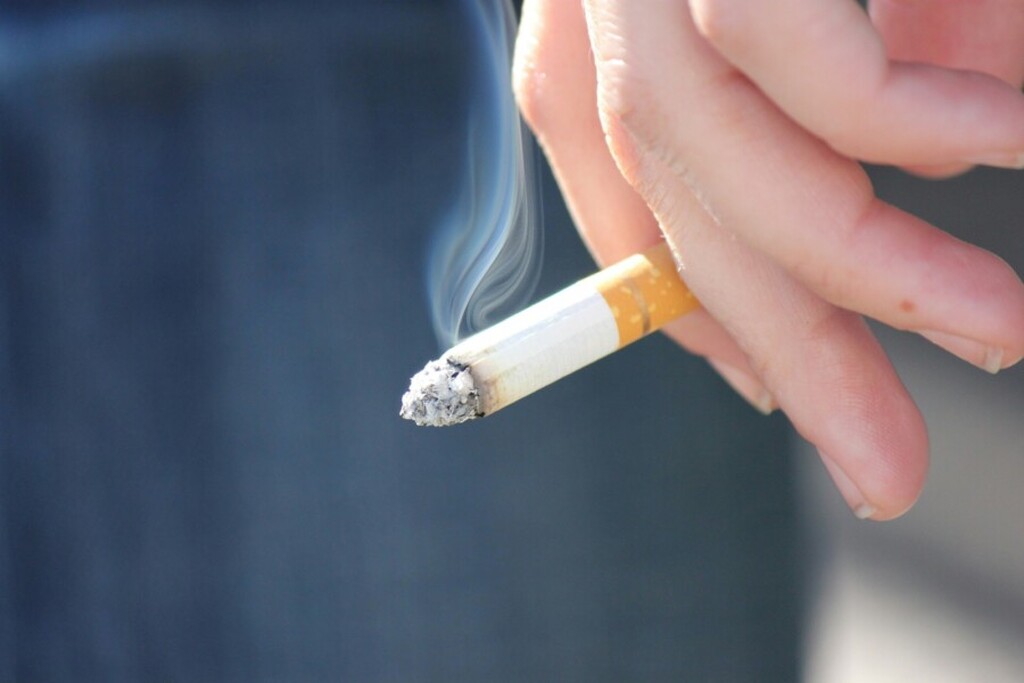 TABAGISMO VOLTA A CRESCER EM SANTA CATARINA, E ESPECIALISTA ALERTA PARA AVANÇO DOS CIGARROS ELETRÔNICOS