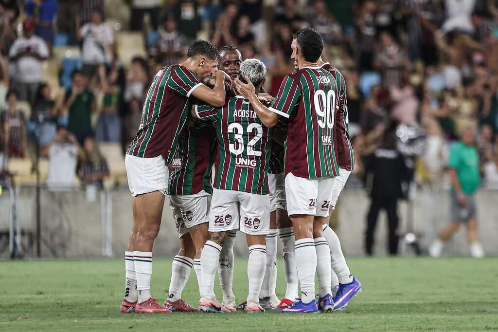 Fluminense bate Platense e abre vantagem nas quartas da Libertadores