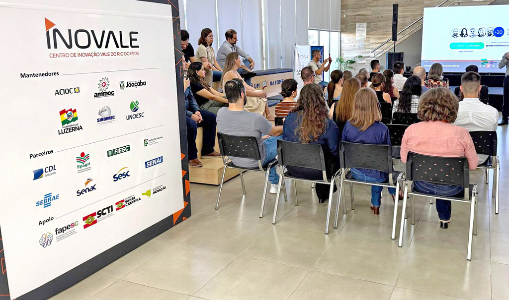 Secretaria de Esporte realiza melhorias no Pinheirão para campeonato de outubro