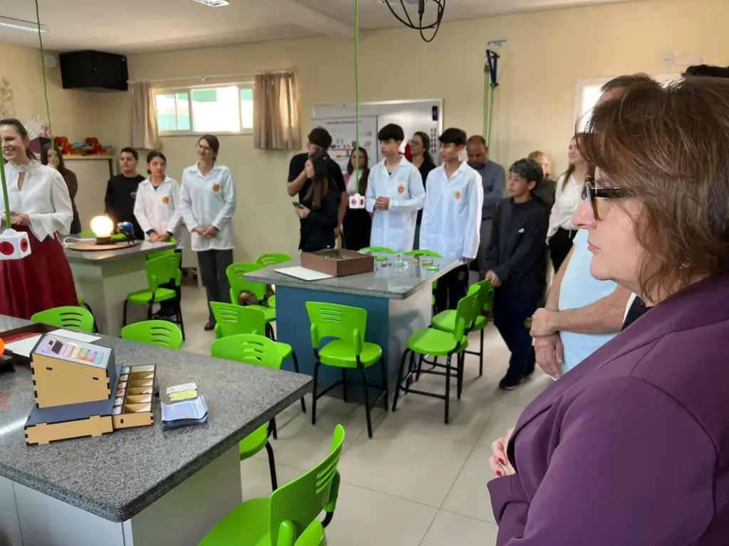Educação: Laboratórios de Ciências são inaugurados em Três Barras
