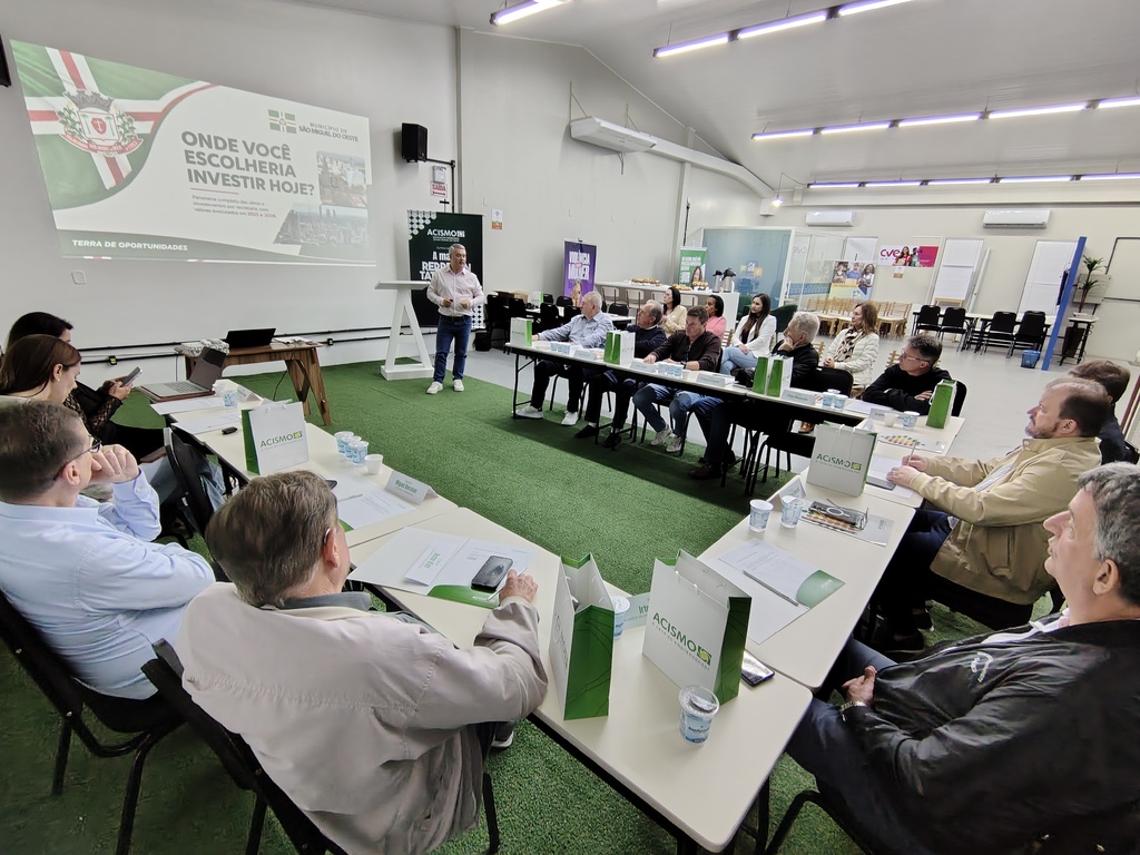 Conselho Consultivo debate fortalecimento da entidade e desenvolvimento do município