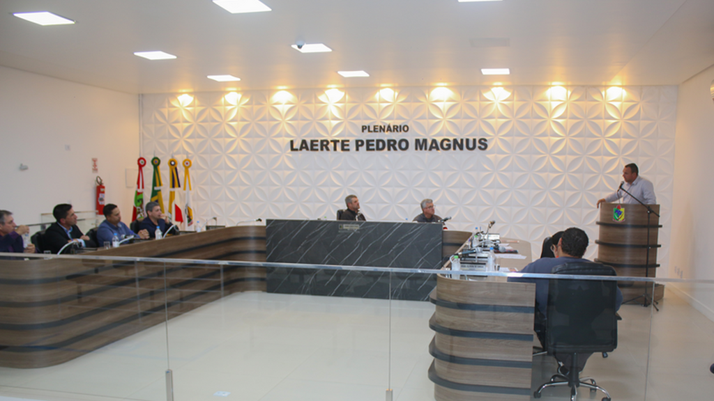 CÂMARA DE SÃO JOÃO DO SUL APROVA INDICAÇÃO SOLICITANDO MOTO-ENTREGA DE MEDICAMENTOS NO INTERIOR