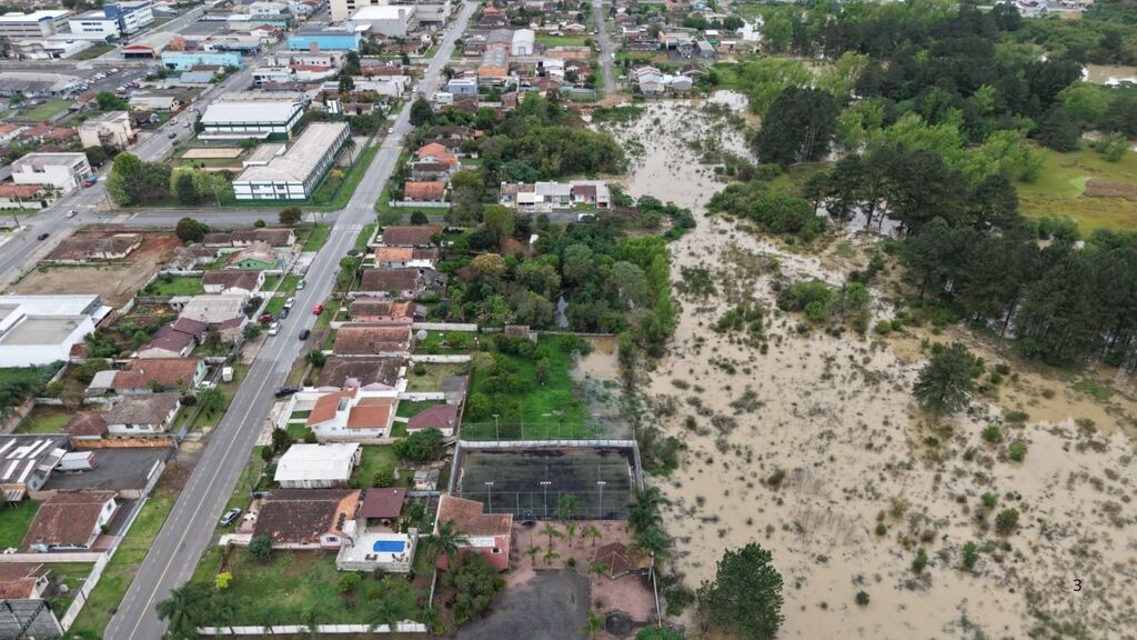 Canoinhas suspende aulas presenciais no interior nesta segunda-feira