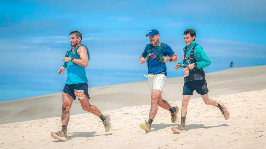Desafio Rota da Baleia reúne 2 mil corredores e consagra pentacampeão nos 80 km