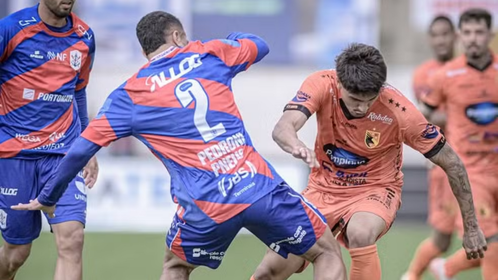 Santa Catarina derruba último invicto e toma a liderança da Copa SC