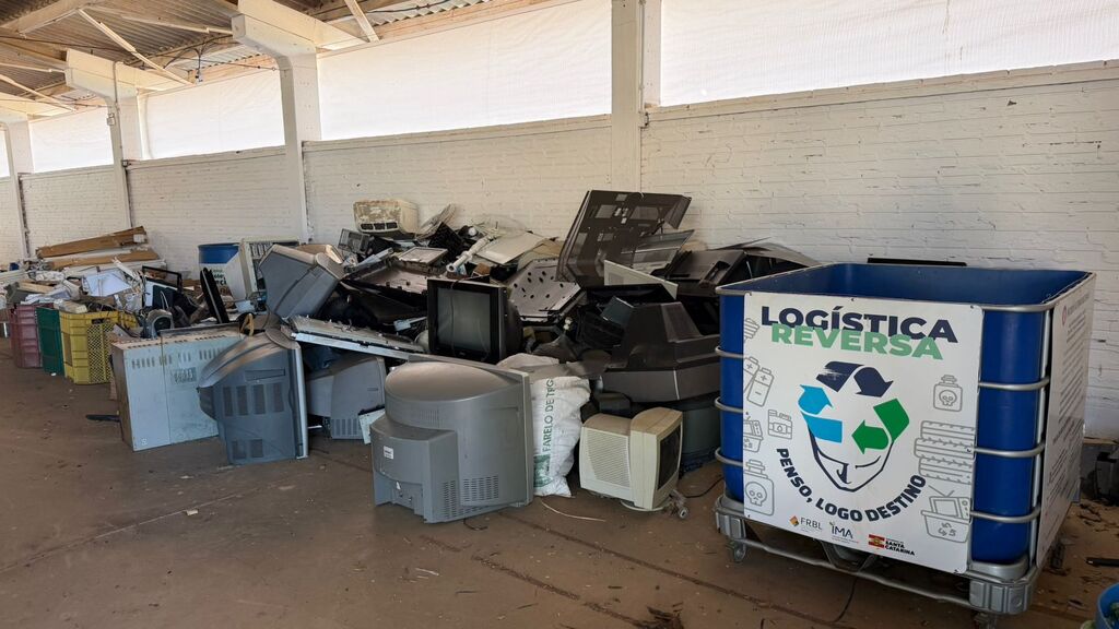 São Miguel do Oeste recolhe cerca de 4,5 toneladas de resíduos eletroeletrônicos e 2,4 mil lâmpadas fluorescentes
