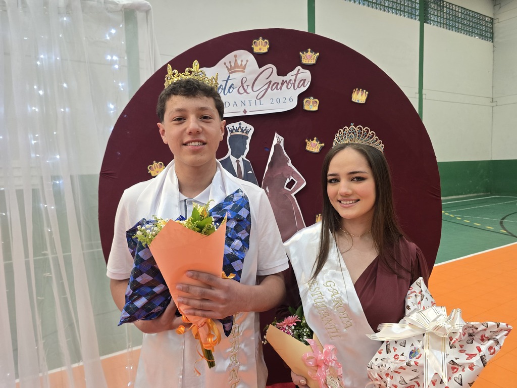 Gabriel e Liandra são eleitos Garoto e Garota Estudantil da Escola Pedro Álvares Cabral