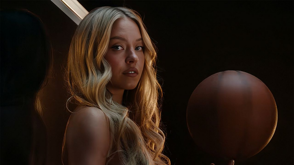 Foto Divulgação Reprodução - Atletas detonam anúncio de Sydney Sweeney e debate sobre sexualização no esporte explode