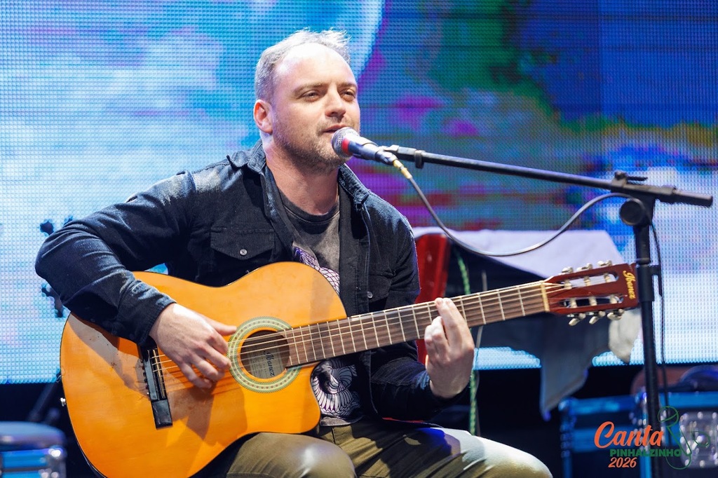Música, talento e emoção marcam encontro de gerações no Canta Pinhalzinho 2026