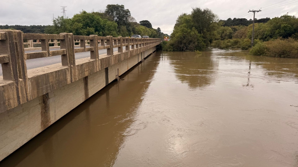 Nível do Rio Canoinhas diminui; mas município chega a 180 pessoas cadastradas para pedido de ajuda humanitária