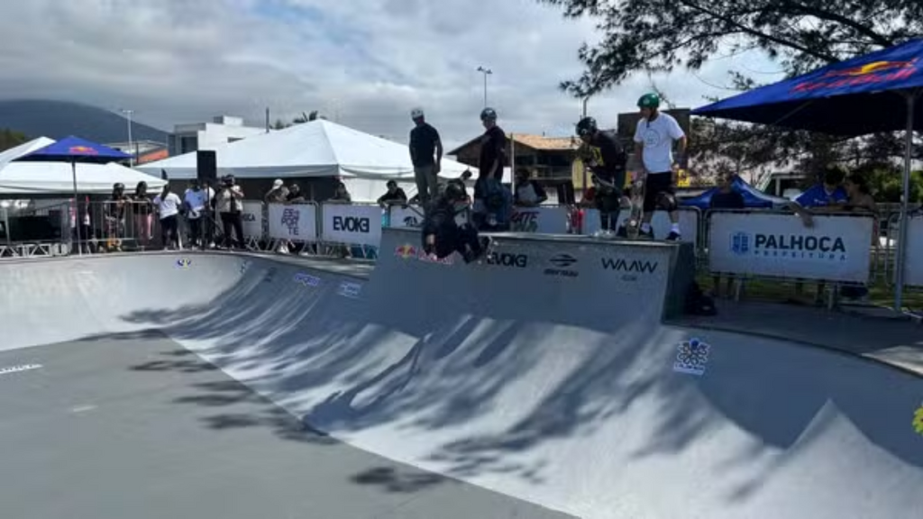 Bowl ferve em Palhoça e skatistas dão show na 3ª etapa do circuito