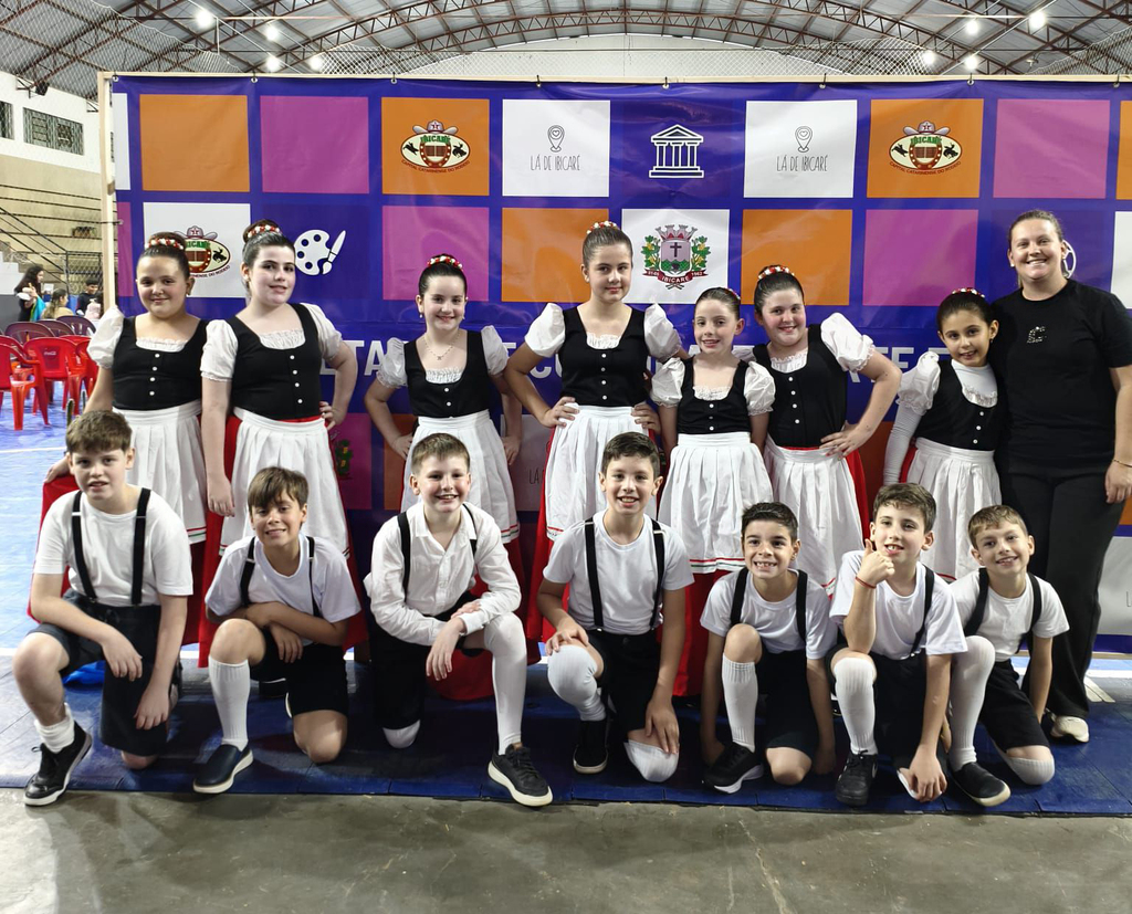Município de Lacerdópolis celebra o talento das crianças com conquista no Festival Dança Catarina