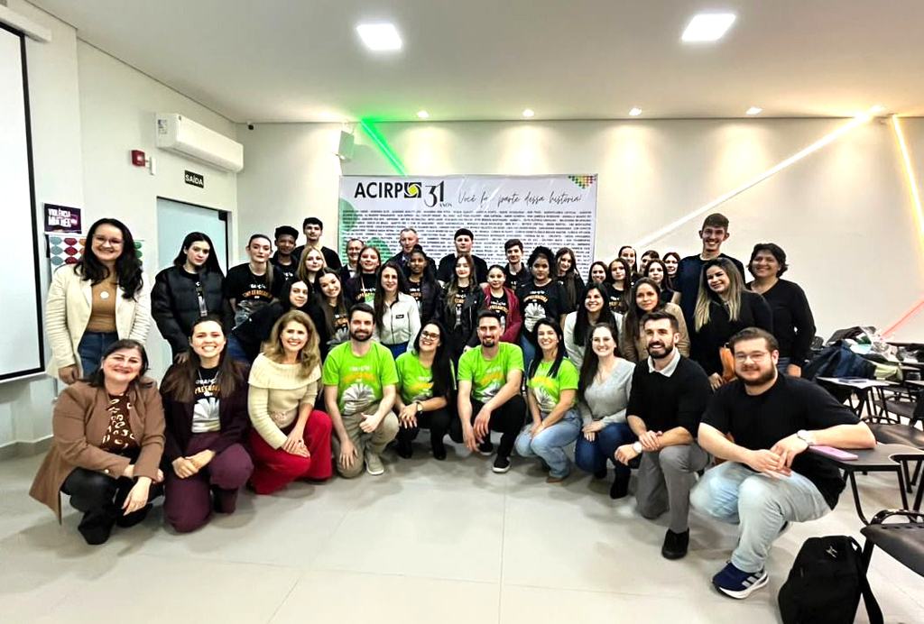 Jovens estudantes transformam ideias em negócios e apresentam na Banca Local do Geração Empreendedora 2026