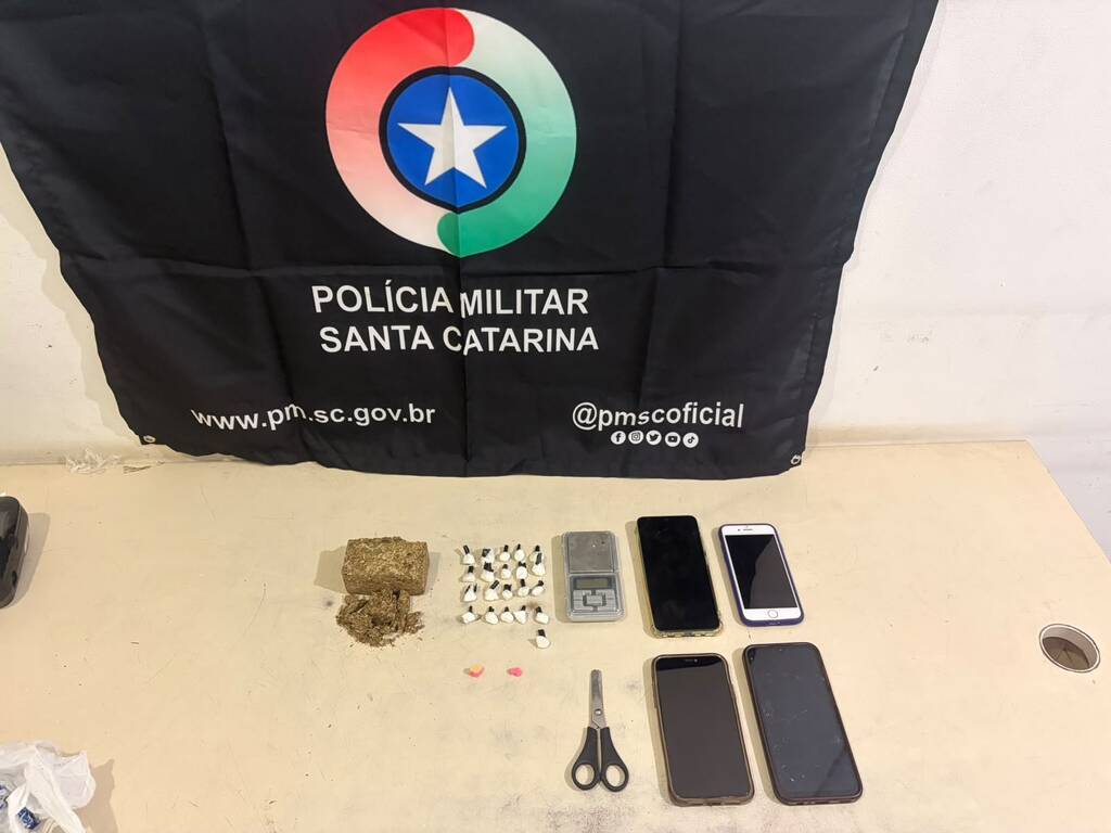 PMSC APREENDE DROGAS DURANTE ATENDIMENTO DE OCORRÊNCIA EM PRAIA GRANDE