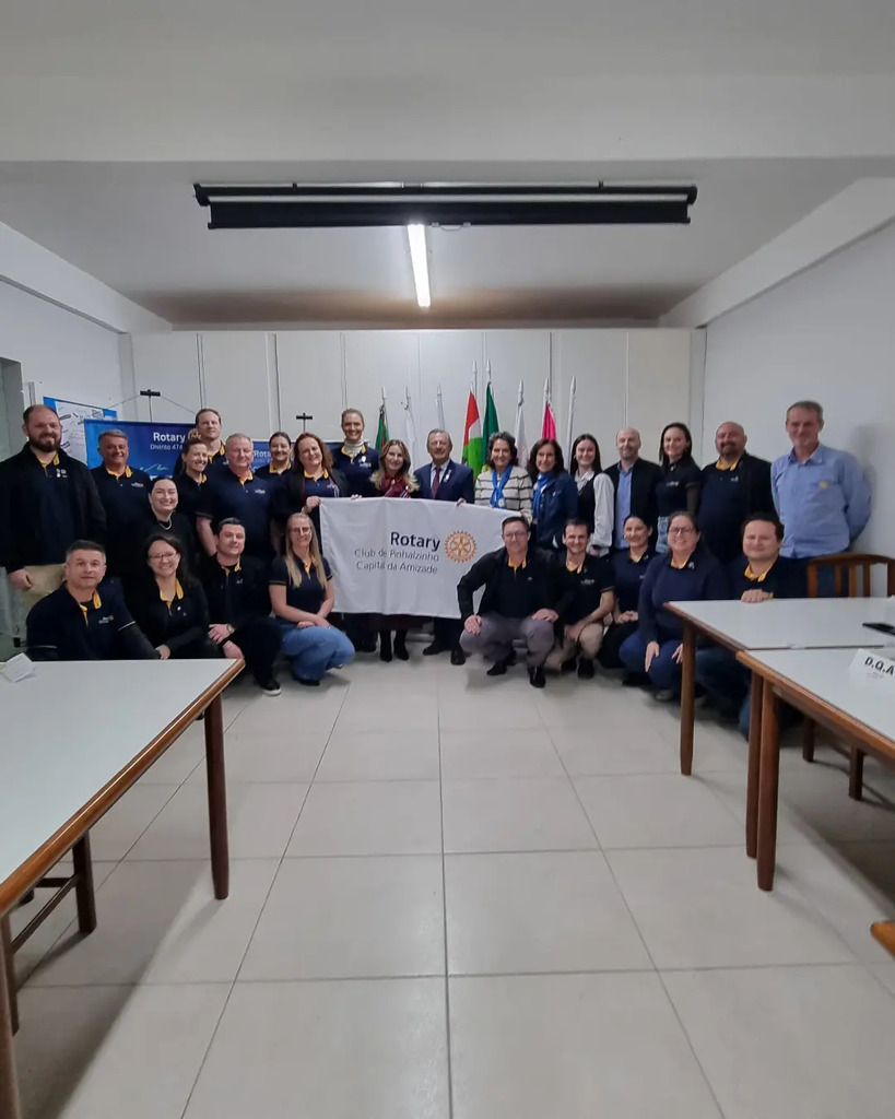 Rotary Club Pinhalzinho Capital da Amizade recebe visita oficial do governador distrital