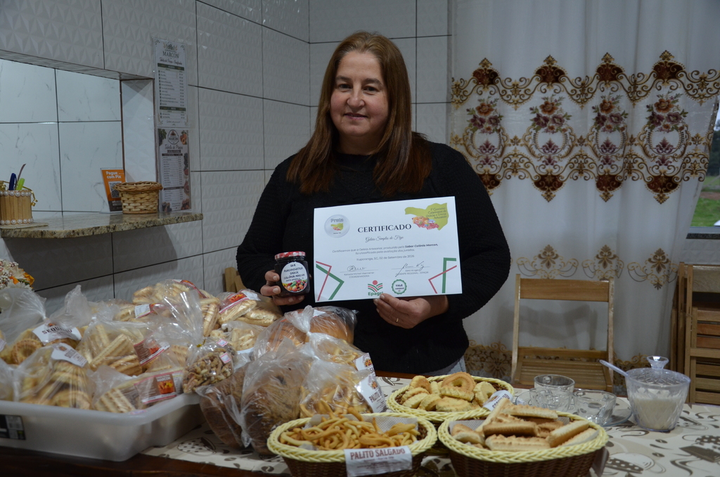 Agroindústria Sabor Colônia Marcon conquista medalha de prata em concurso estadual de geleias