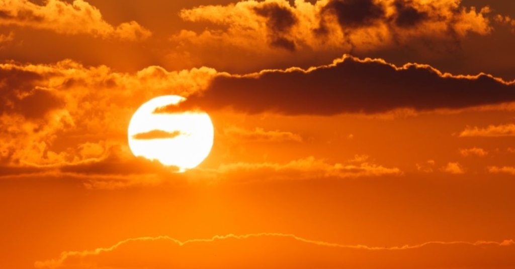 Calor ganha força no Alto Vale no fim de semana e temporais retornam na segunda-feira