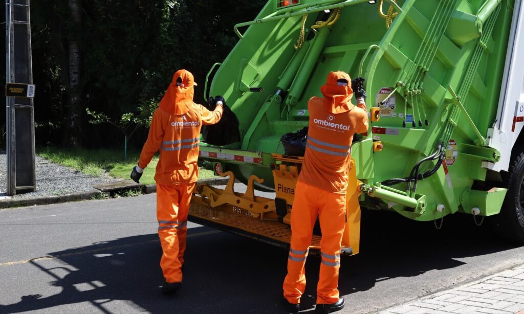 Coleta de lixo em Joinville terá mudanças nos dias e horários a partir de domingo