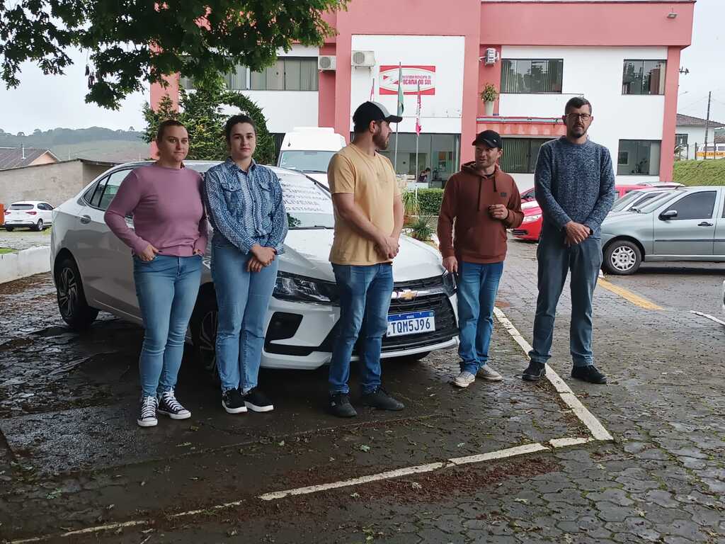Prefeitura de Bocaina do Sul realiza entrega de veículo 0 km para Secretaria Municipal de Turismo