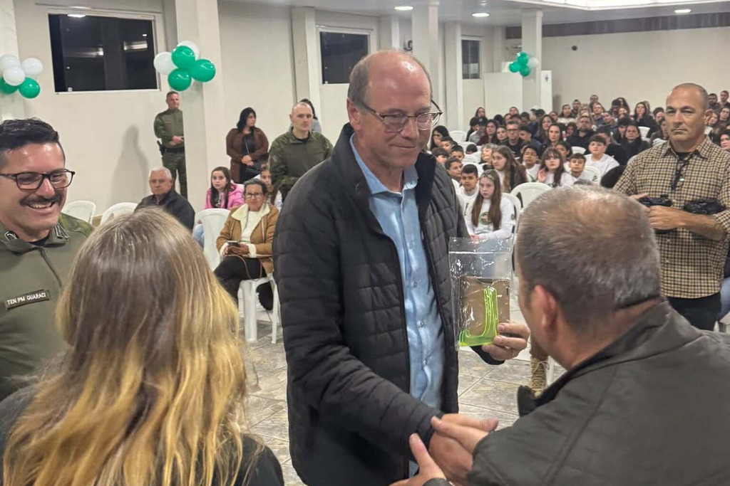 TORRES REALIZA FORMATURA DO PROGRAMA PATRULHEIRO AMBIENTAL MIRIM
