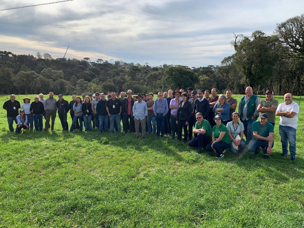 Dia de Campo reúne produtores e apresenta alternativas para melhorar a produção pecuária em Otacílio Costa