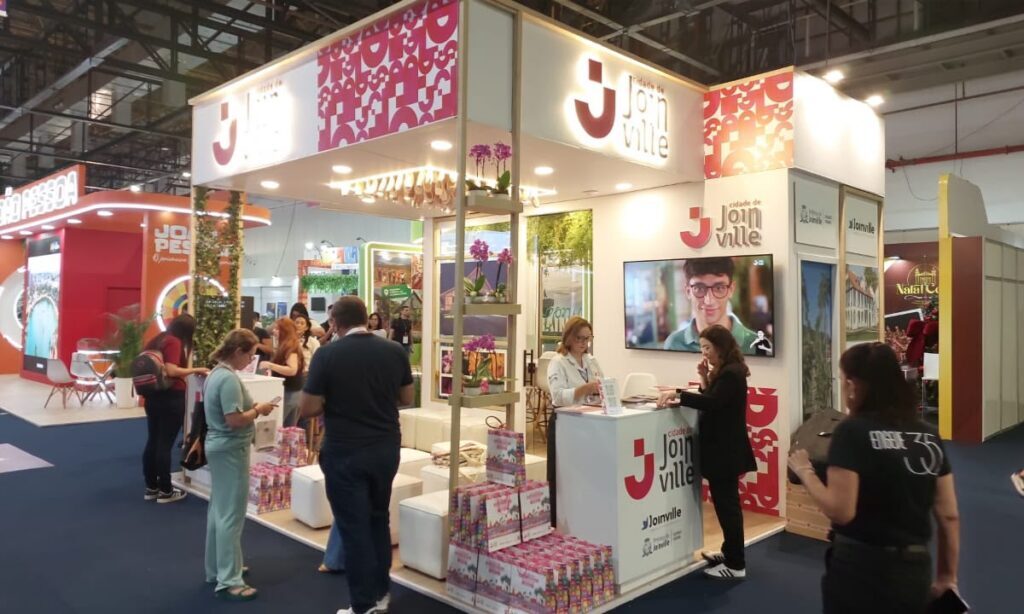 Joinville apresenta atrativos turísticos na ABAV Expo e busca ampliar presença no mercado nacional