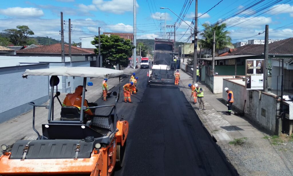 Rua Monsenhor Gercino terá fresagem e interdição noturna em Joinville