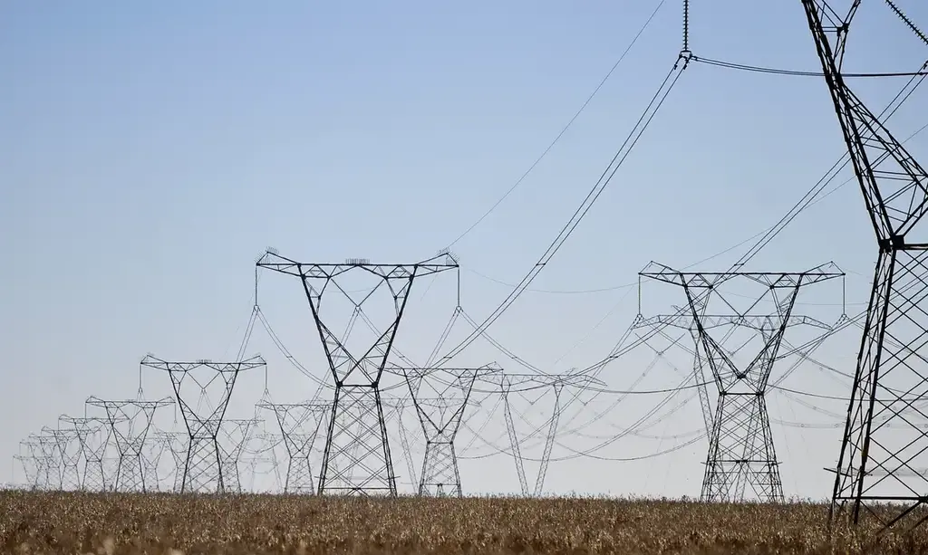 DISTRIBUIDORAS SE PREPARAM PARA GARANTIR ENERGIA NO DIA DA ELEIÇÃO