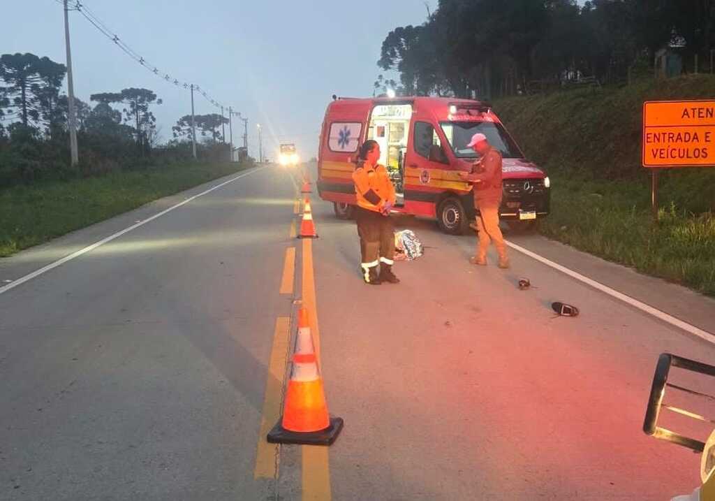 Homem de 29 anos morre atropelado na SC-114, em Otacílio Costa