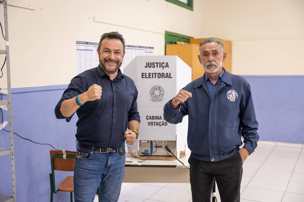 Marcius Machado vota pela manhã em Lages