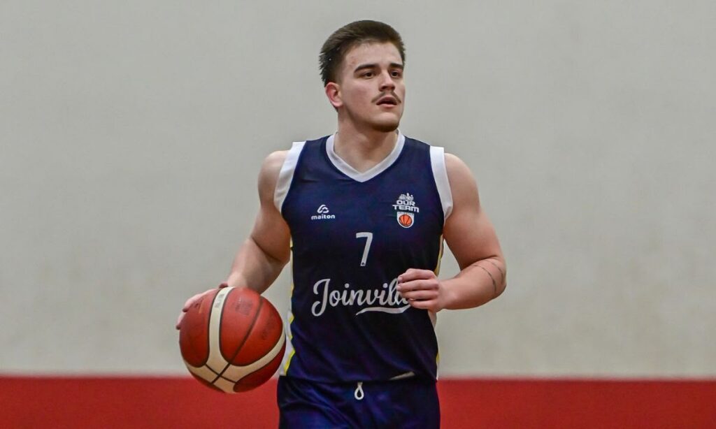 Agenda esportiva destaca partidas de vôlei, basquete e futsal em Joinville