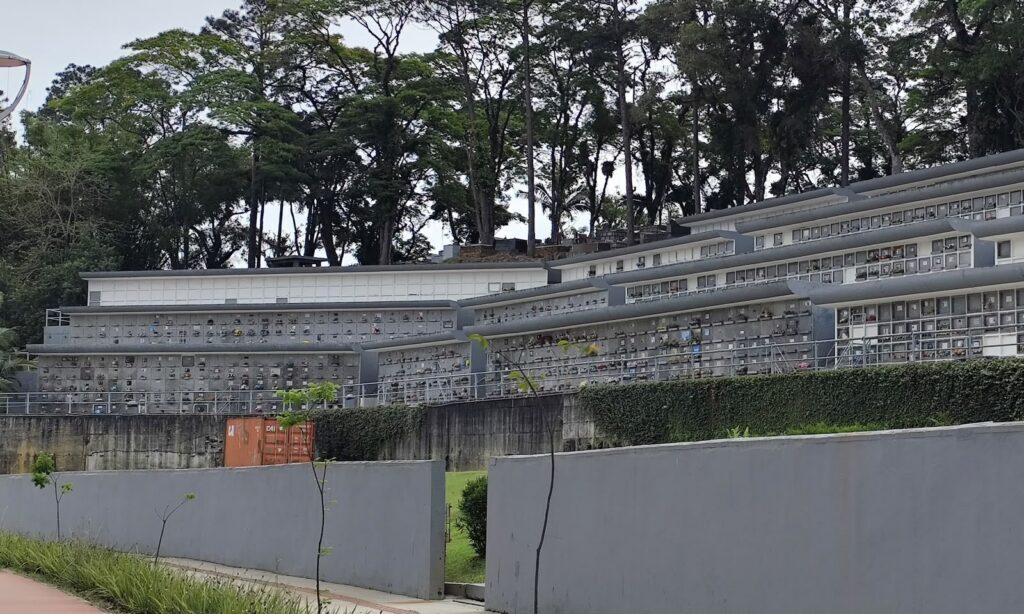Prefeitura de Joinville assume gestão de cemitérios verticais da cidade