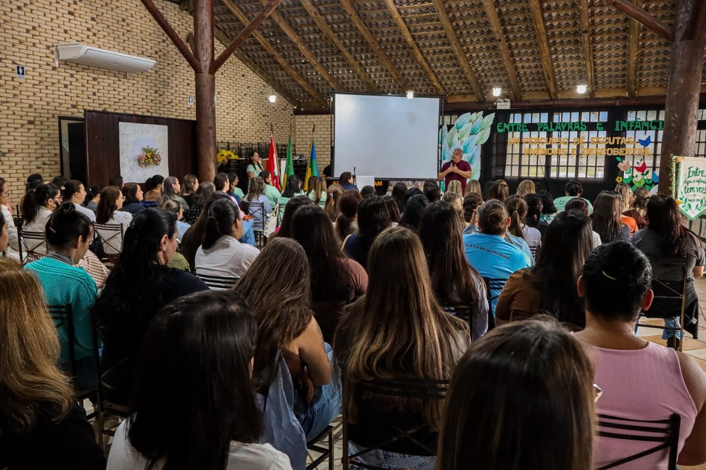 PRAIA GRANDE REALIZA SEMINÁRIO DE ENCERRAMENTO DA FORMAÇÃO DO PROLEEI COM PROFESSORES DA EDUCAÇÃO INFANTIL